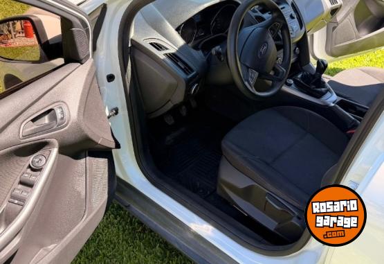 Autos - Ford Focus 2016 Nafta 120000Km - En Venta