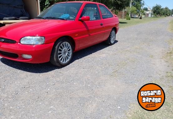 Autos - Ford Escort coupe 1999 Nafta 145000Km - En Venta