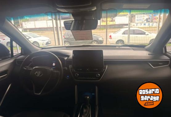 Autos - Toyota Corolla Cross SEG 2.0 CVT 2022 Nafta 81016Km - En Venta