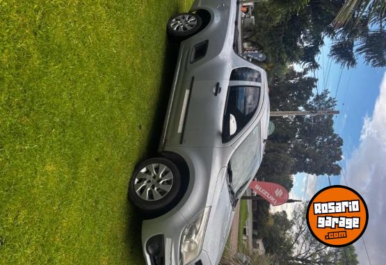 Camionetas - Chevrolet Montana LS 2012 GNC 157400Km - En Venta