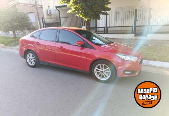 Autos - Ford Focus. S 4ptas. Motor1.6 2017 Nafta 30700Km - En Venta