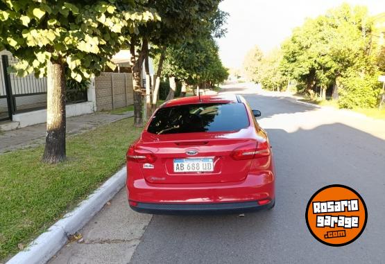 Autos - Ford Focus. S 4ptas. Motor1.6 2017 Nafta 30700Km - En Venta