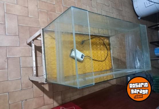 Hogar - Pecera+base hierro+aireador - En Venta