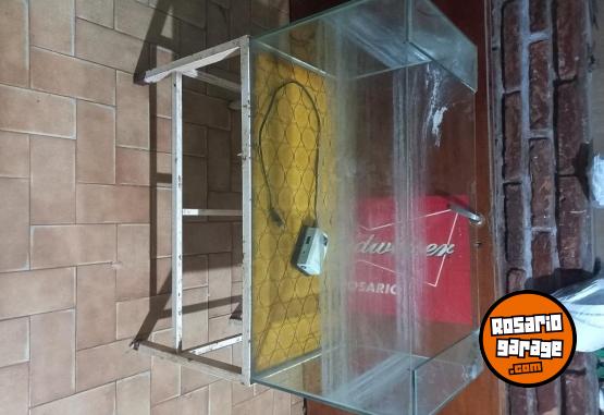 Hogar - Pecera+base hierro+aireador - En Venta