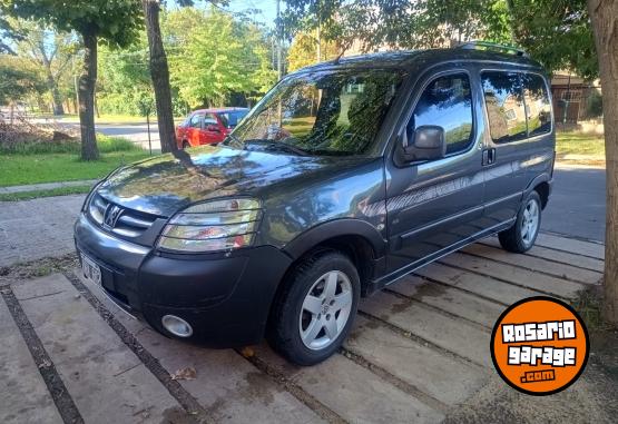 Utilitarios - Peugeot Partner patag�nica 2015 Diesel 222300Km - En Venta