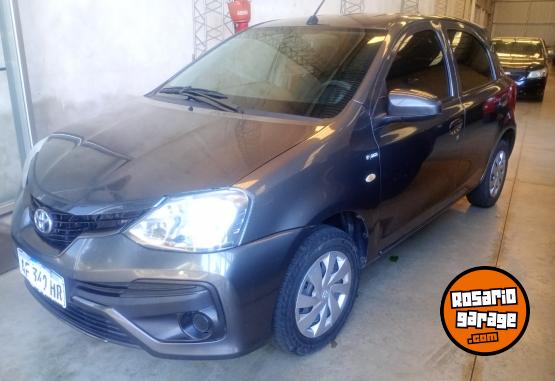 Autos - Toyota Etios 2022 Nafta  - En Venta