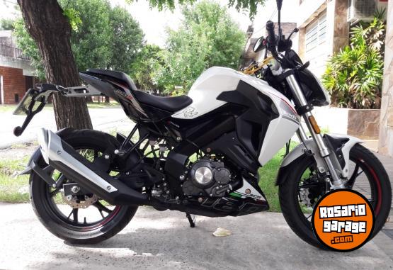 Motos - Benelli 180s 2021 Nafta 8200Km - En Venta