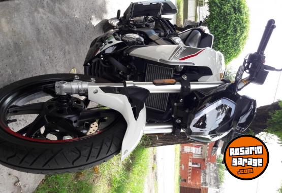 Motos - Benelli 180s 2021 Nafta 8200Km - En Venta