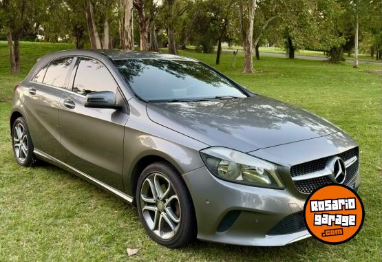 Autos - Mercedes Benz A200 2017 Nafta 123000Km - En Venta