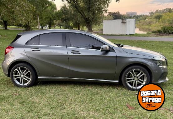 Autos - Mercedes Benz A200 2017 Nafta 123000Km - En Venta