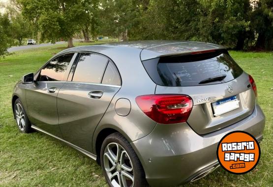 Autos - Mercedes Benz A200 2017 Nafta 123000Km - En Venta