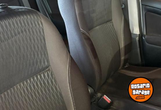 Autos - Toyota ETIOS XS 2016 Nafta 138000Km - En Venta