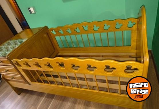 Hogar - Juego de dos camas de una plaza gemelas enchapadas en roble - En Venta