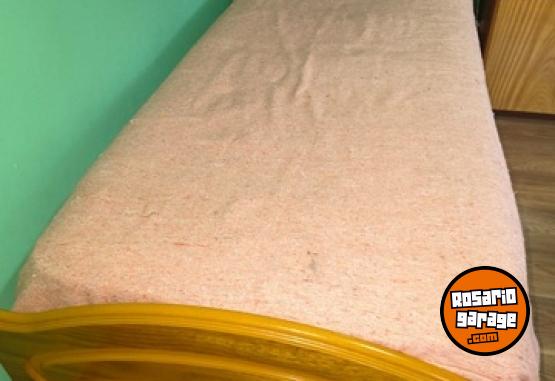 Hogar - Juego de dos camas de una plaza gemelas enchapadas en roble - En Venta