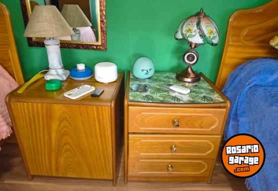 Hogar - Juego de dos camas de una plaza gemelas enchapadas en roble - En Venta