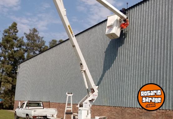 Camiones y Gr�as - HIDROELEVADOR AXION - En Venta