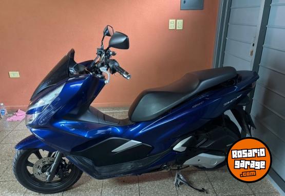 Motos - Honda Pcx 150 2021 Nafta 12500Km - En Venta