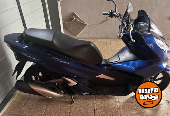 Motos - Honda Pcx 150 2021 Nafta 12500Km - En Venta