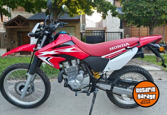 Motos - Honda Tornado 2023 Nafta 8Km - En Venta