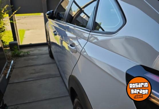 Autos - Volkswagen Nivus 2021 Nafta 68000Km - En Venta