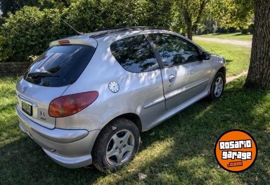 Autos - Peugeot 206 Quiksilver 2005 Nafta 184000Km - En Venta