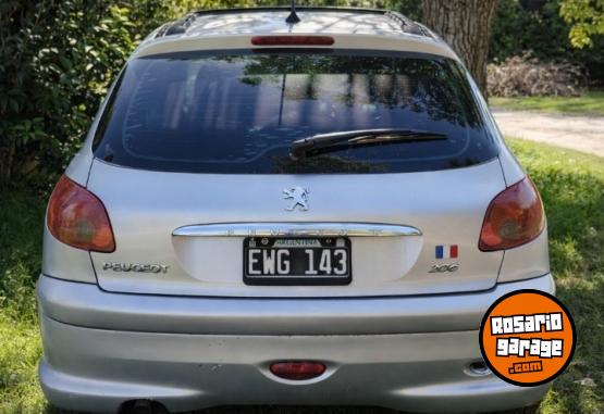Autos - Peugeot 206 Quiksilver 2005 Nafta 184000Km - En Venta