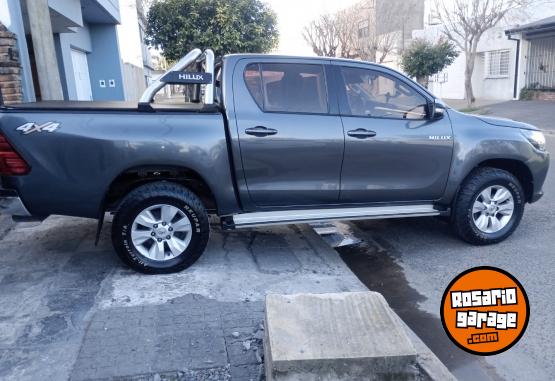Camionetas - Toyota Hilux 2017 Diesel 193000Km - En Venta
