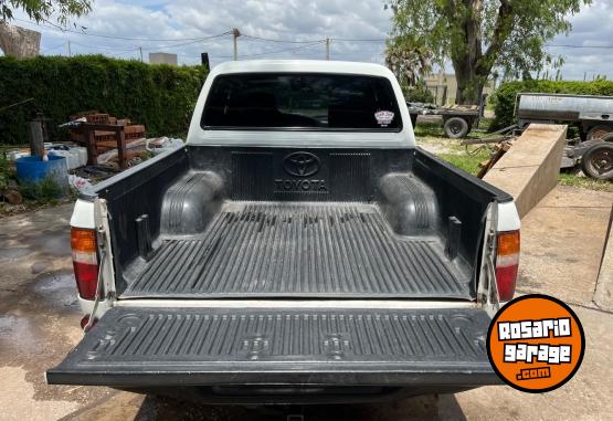 Camionetas - Toyota Hilux 2002 Diesel 583000Km - En Venta