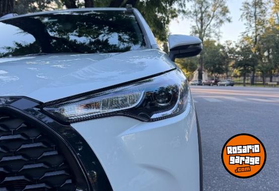 Camionetas - Toyota Corolla Cross XLI CVT 2024 Nafta 15000Km - En Venta