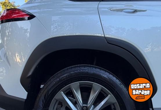 Camionetas - Toyota Corolla Cross XLI CVT 2024 Nafta 15000Km - En Venta