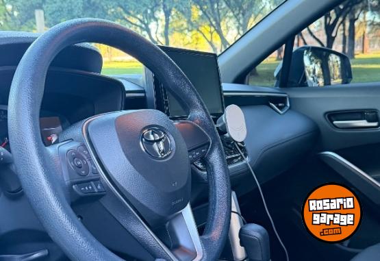 Camionetas - Toyota Corolla Cross XLI CVT 2024 Nafta 15000Km - En Venta