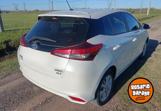 Autos - Toyota Yariz 2019 GNC 120000Km - En Venta