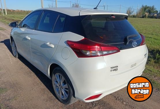 Autos - Toyota Yariz 2019 GNC 120000Km - En Venta