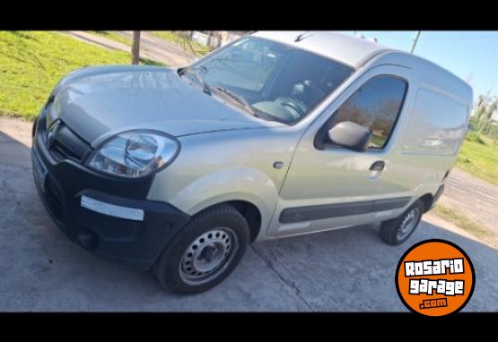 Utilitarios - Renault Kangoo 2017 GNC 105Km - En Venta