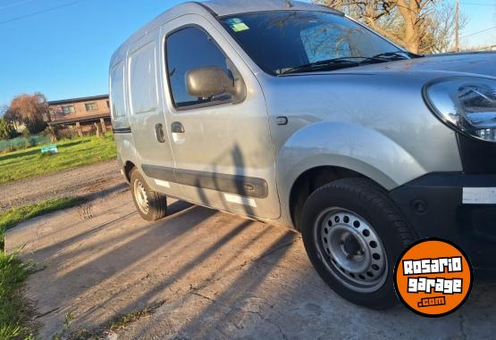 Utilitarios - Renault Kangoo 2017 GNC 105Km - En Venta