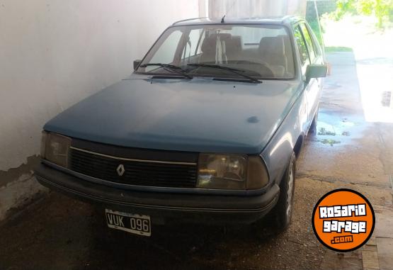 Autos - Renault 18 1990 Nafta 120000Km - En Venta