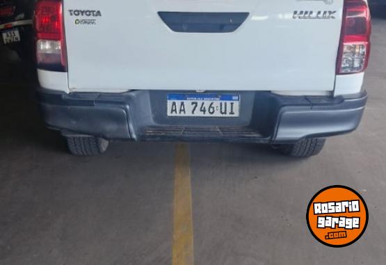 Camionetas - Toyota HILUX DC 4X2 TDI 6MT 2016 Diesel 154000Km - En Venta