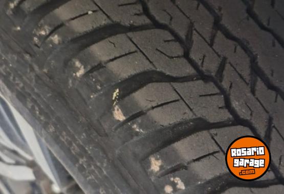 Camionetas - Toyota HILUX DC 4X2 TDI 6MT 2016 Diesel 154000Km - En Venta