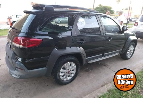 Autos - Fiat PALIO WEEKEND  1.6 CADENE 2015 GNC 156890Km - En Venta