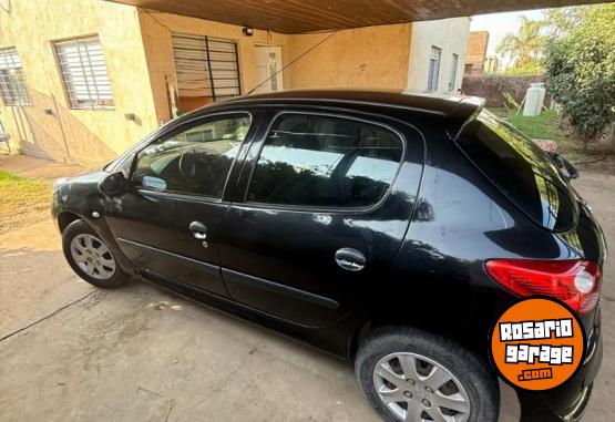 Autos - Peugeot 207 compacto xr 2011 Nafta 136000Km - En Venta
