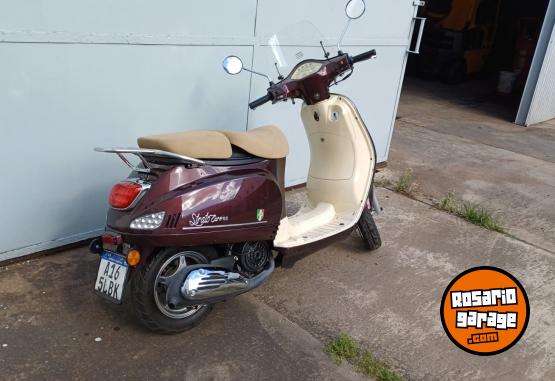 Motos - Motomel Strato euro 150 2022 Nafta 10500Km - En Venta