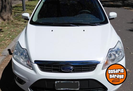 Autos - Ford FOCUS II TREND 1.6 NAFTA 2013 Nafta 133800Km - En Venta
