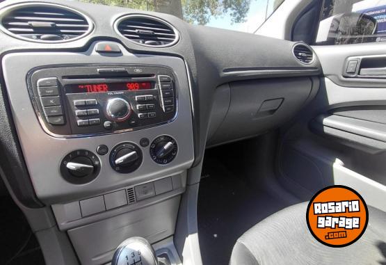 Autos - Ford FOCUS II TREND 1.6 NAFTA 2013 Nafta 133800Km - En Venta