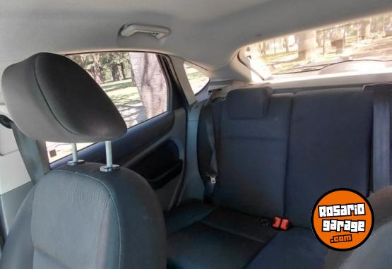 Autos - Ford FOCUS II TREND 1.6 NAFTA 2013 Nafta 133800Km - En Venta