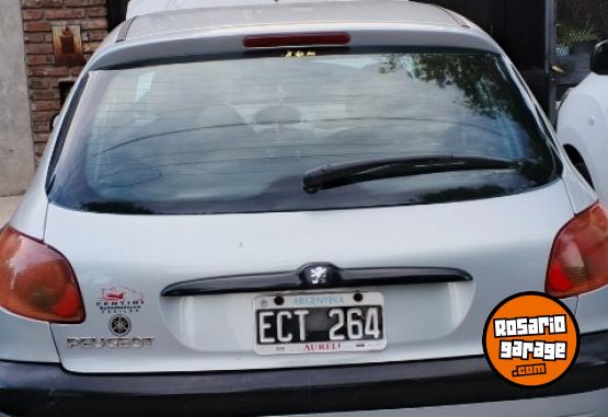 Autos - Peugeot 206 2003 Diesel 240000Km - En Venta