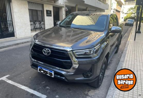 Camionetas - Toyota HILUX 2023 Diesel 50000Km - En Venta