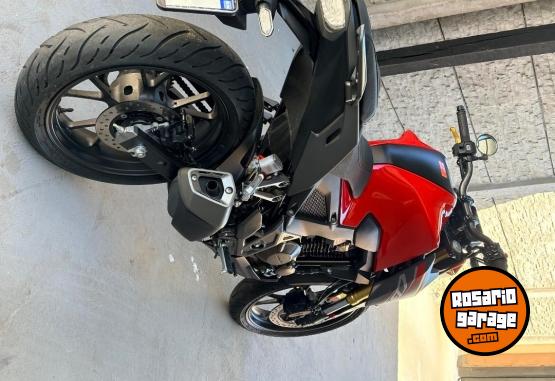 Motos - Honda Cb300 twister 2024 Nafta 4900Km - En Venta