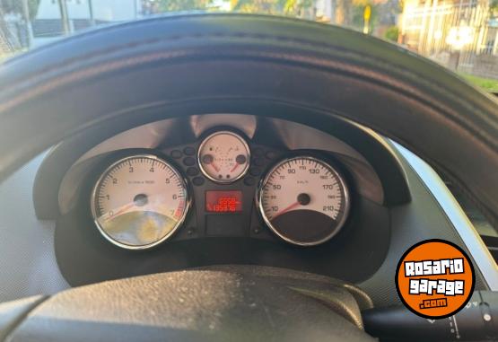 Autos - Peugeot 207 Compact 2011 Nafta 135000Km - En Venta