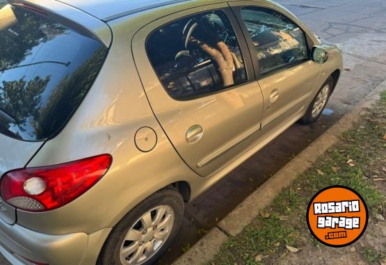 Autos - Peugeot 207 Compact 2011 Nafta 135000Km - En Venta