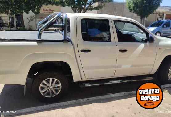 Camionetas - Volkswagen AMAROK 2.0L TDI 140 CV 2015 Diesel 135000Km - En Venta